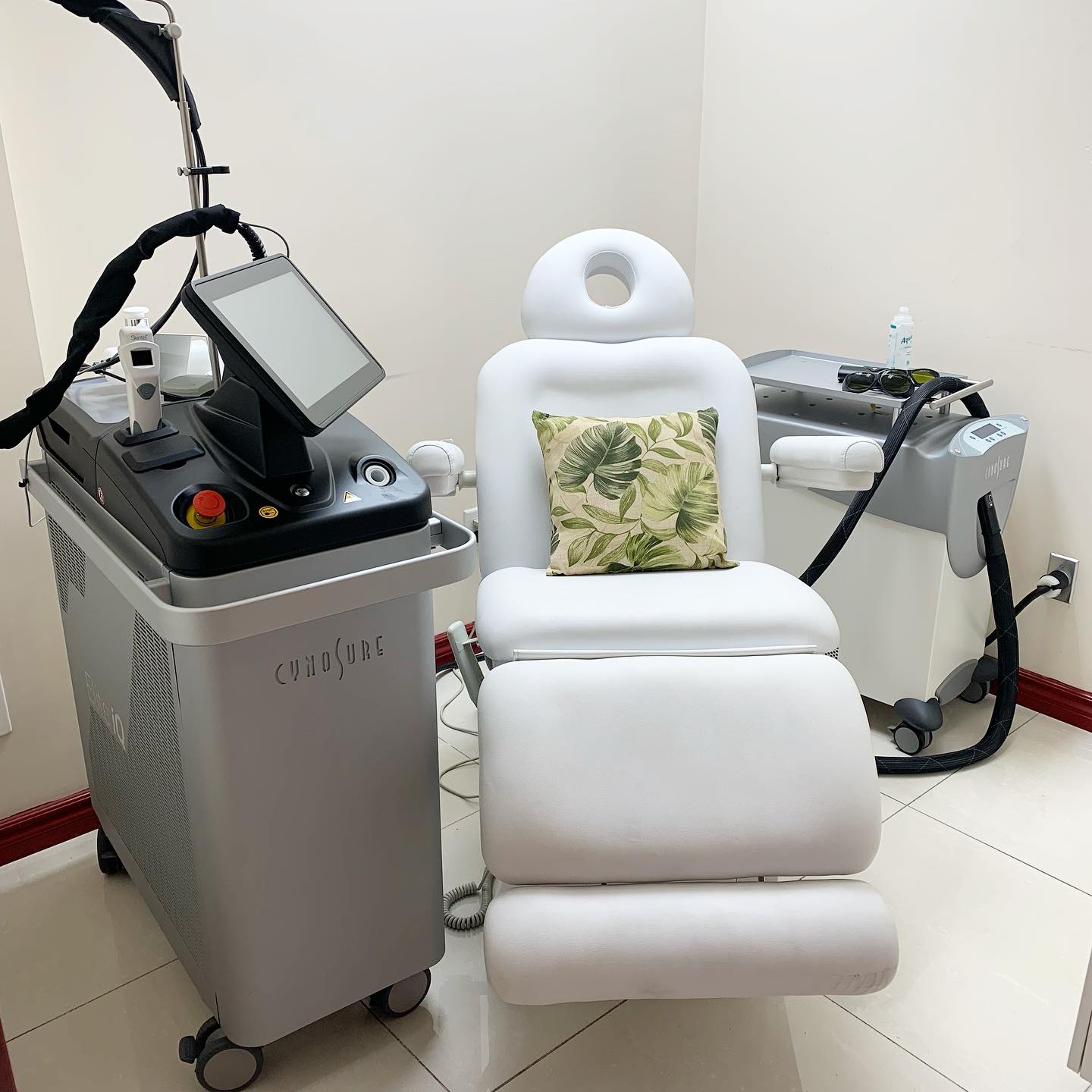 Dr. Tadros Skin Laser Clinic — Cynosure Elite iQ treatment room
